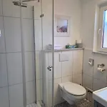 Zur Brandung 3*