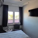 Zur Brandung 3*