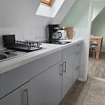 Zur Brandung 3*