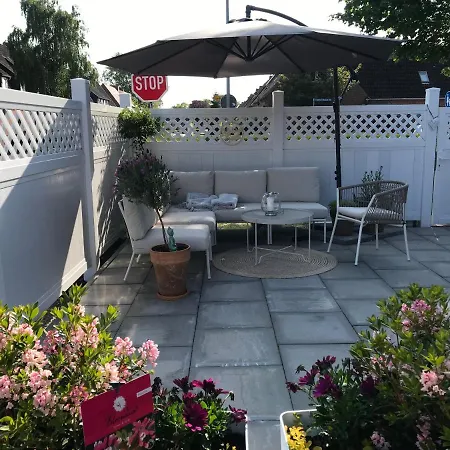 Zur Brandung Guest house Busum