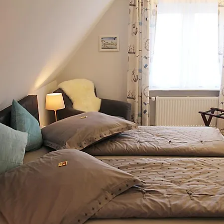 Zur Brandung Guest house