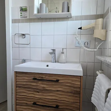 Zur Brandung Πανσιόν