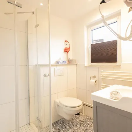 Zur Brandung Πανσιόν Büsum