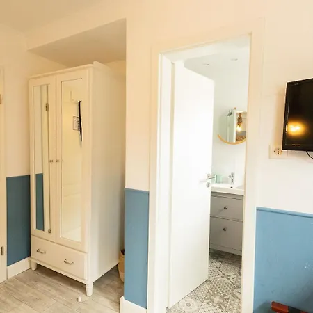 Πανσιόν Zur Brandung Büsum