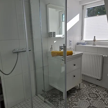 Zur Brandung Konukevi