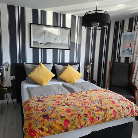 Πανσιόν Zur Brandung 4*