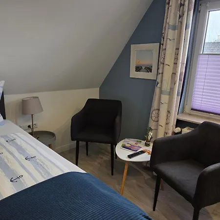 Zur Brandung Konukevi