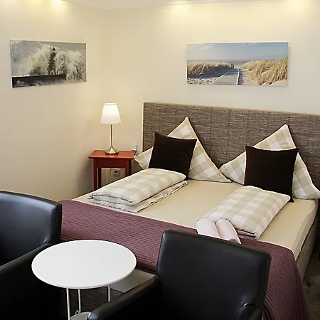 Zur Brandung Guest house Busum