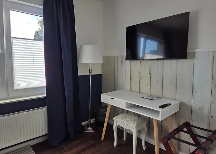 Zur Brandung Pensionat 4*